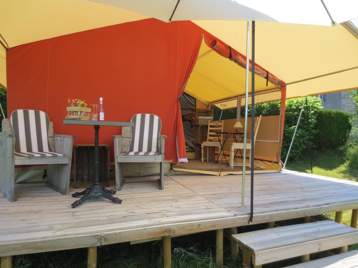 Formidable B&B Saint-Julien-le-Petit Exterior foto